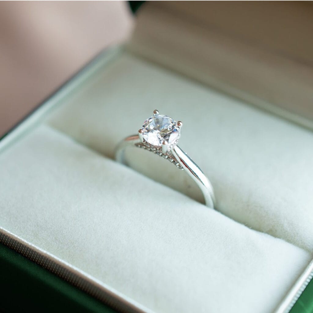 Solitaire diamond rings, Engagement Rings Boutique London, Fine jewellery in Hatton Garden